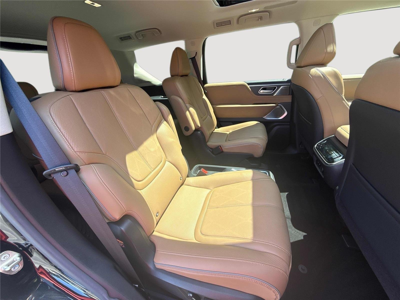 Certified Used 2025 Mineral Black INFINITI SENSORY image 28