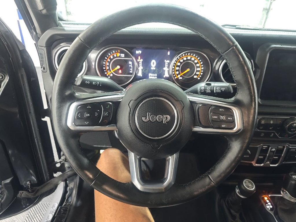Used 2020 Black Jeep Unlimited Sahara image 10