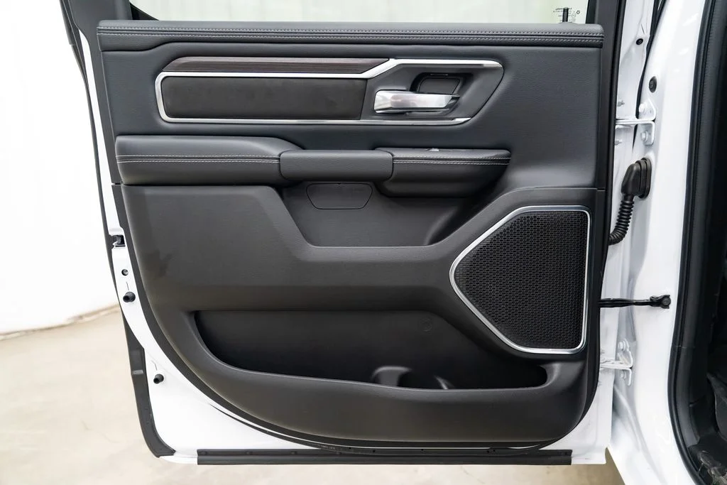New 2026 Bright White Clear-Coat Exterior Paint RAM Laramie image 25