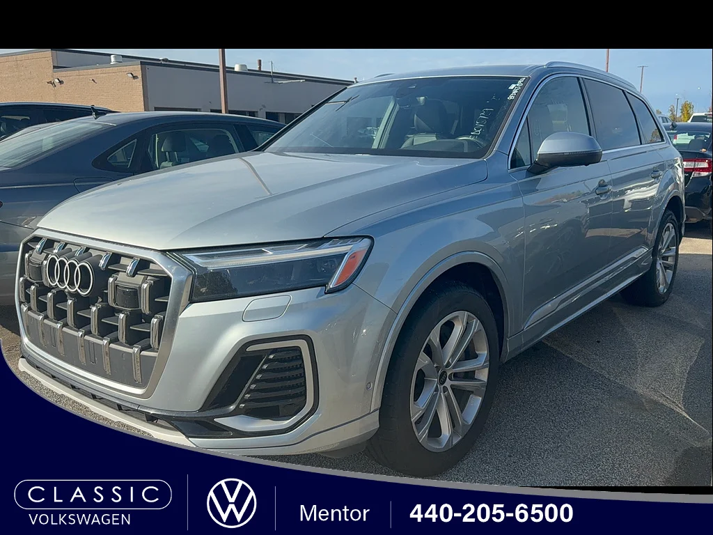 2025 Audi Q7 Premium Plus