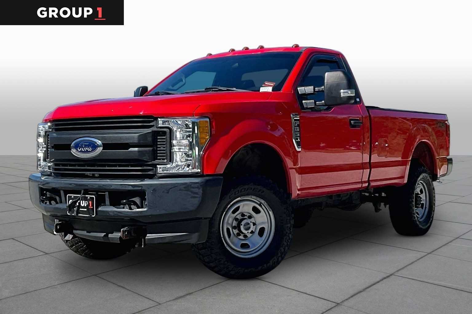 2017 Ford Super Duty F-350 SRW Pickup XL