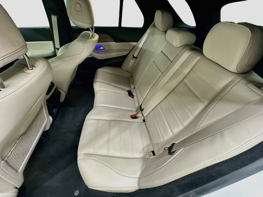 Used 2026  Mercedes-Benz GLE 580 image 25