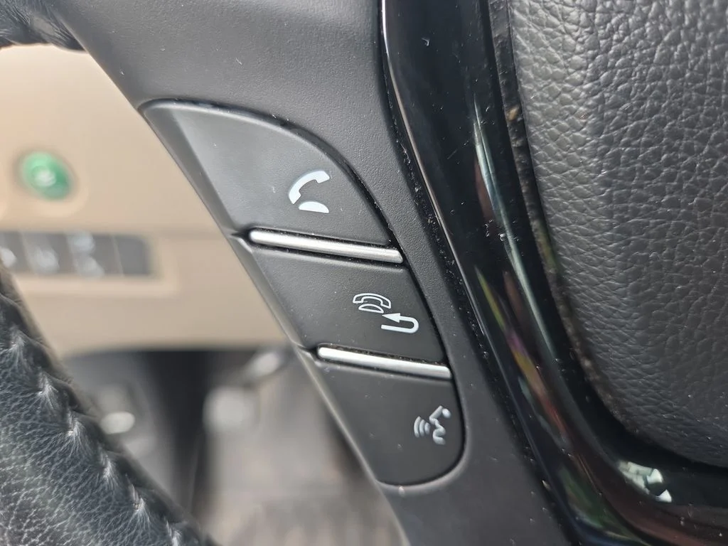 Used 2016 White Honda Touring image 36