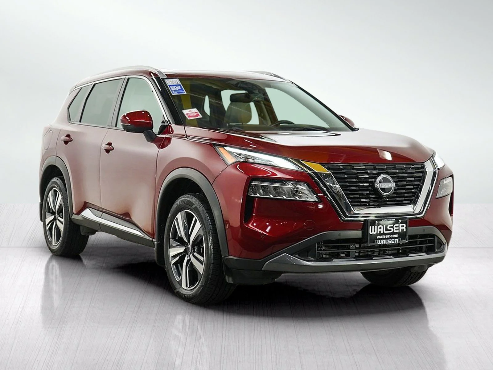 Used 2023 Scarlet Ember Tintcoat Nissan SL image 7