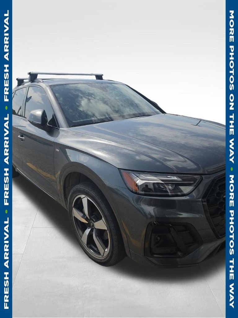 2022 Audi Q5 45 Premium Plus's photo