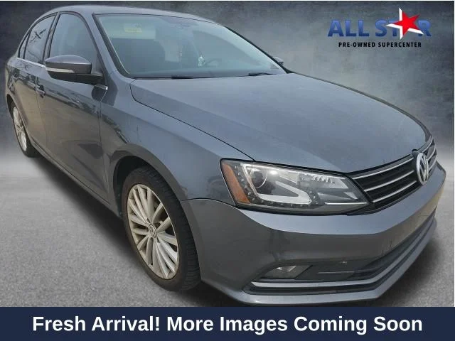 2016 Volkswagen Jetta 1.8T SEL Auto's photo