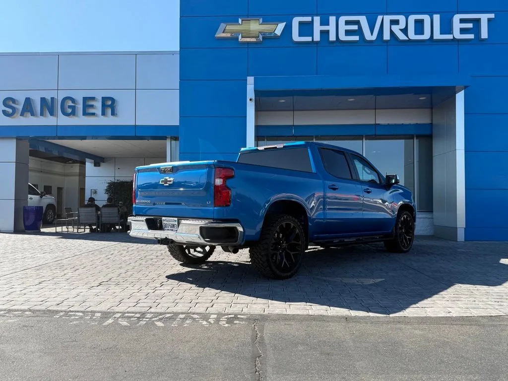 Used 2022 Glacier Blue Metallic Chevrolet LT image 7