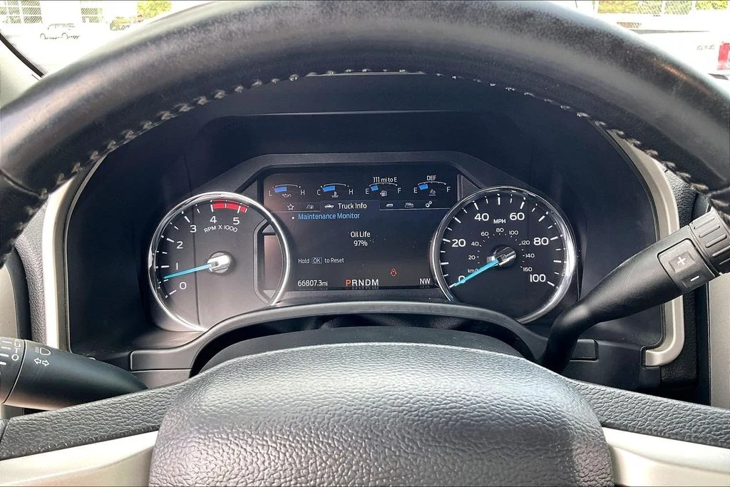Used 2021 White Ford Lariat image 19