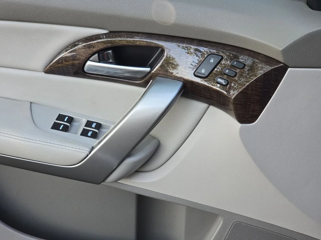 Used 2012  Acura Technology image 27