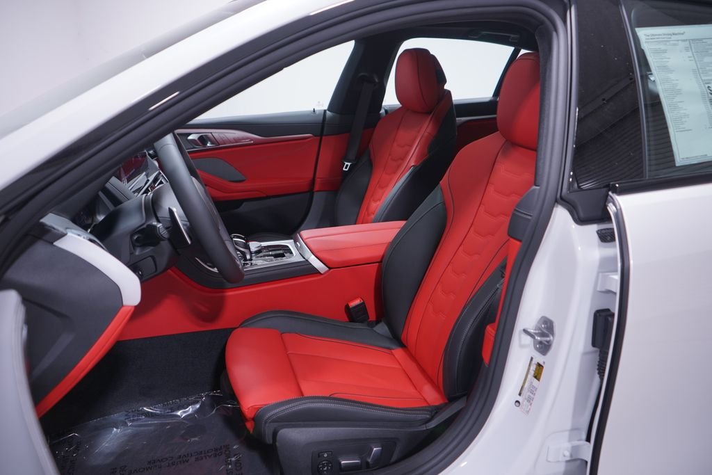 2026 BMW 8 Series 840i - Photo 7