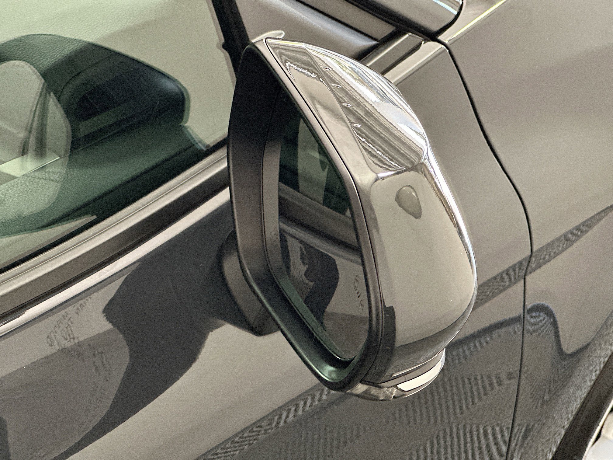 Used 2025 Underground Toyota LE image 10