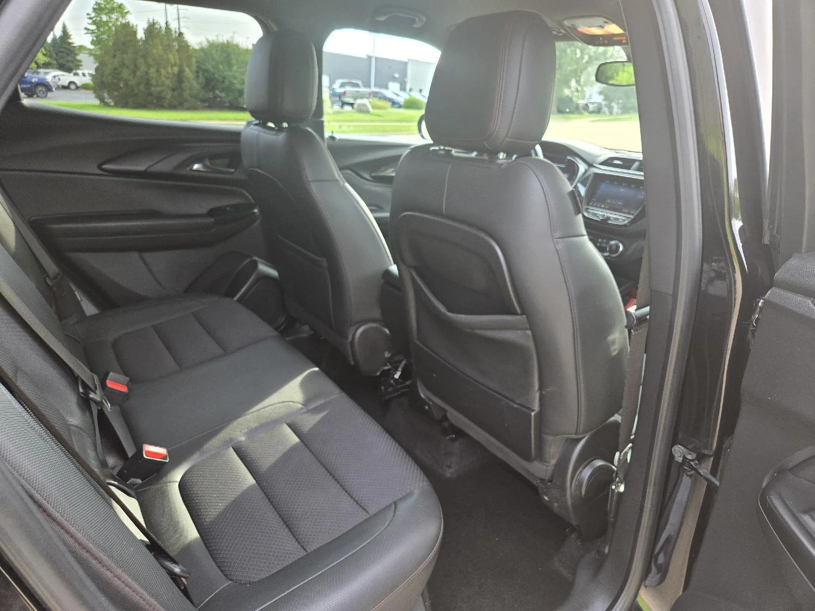 Used 2021 Mosaic Black Metallic Chevrolet RS image 27