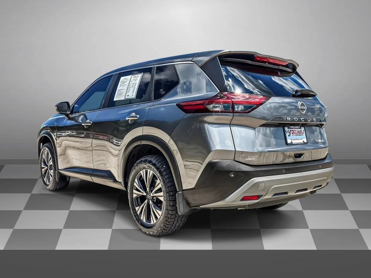 Used 2023 Gray Nissan SV Intelligent AWD image 3