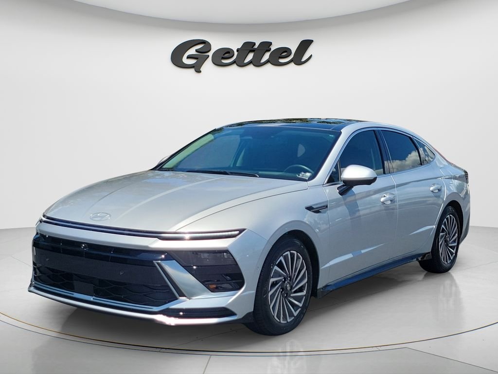 2025 Hyundai Sonata Hybrid