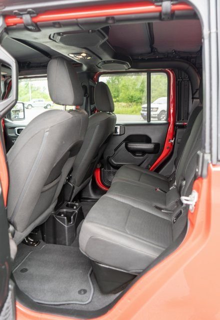 Used 2020 Red Jeep Sport image 10