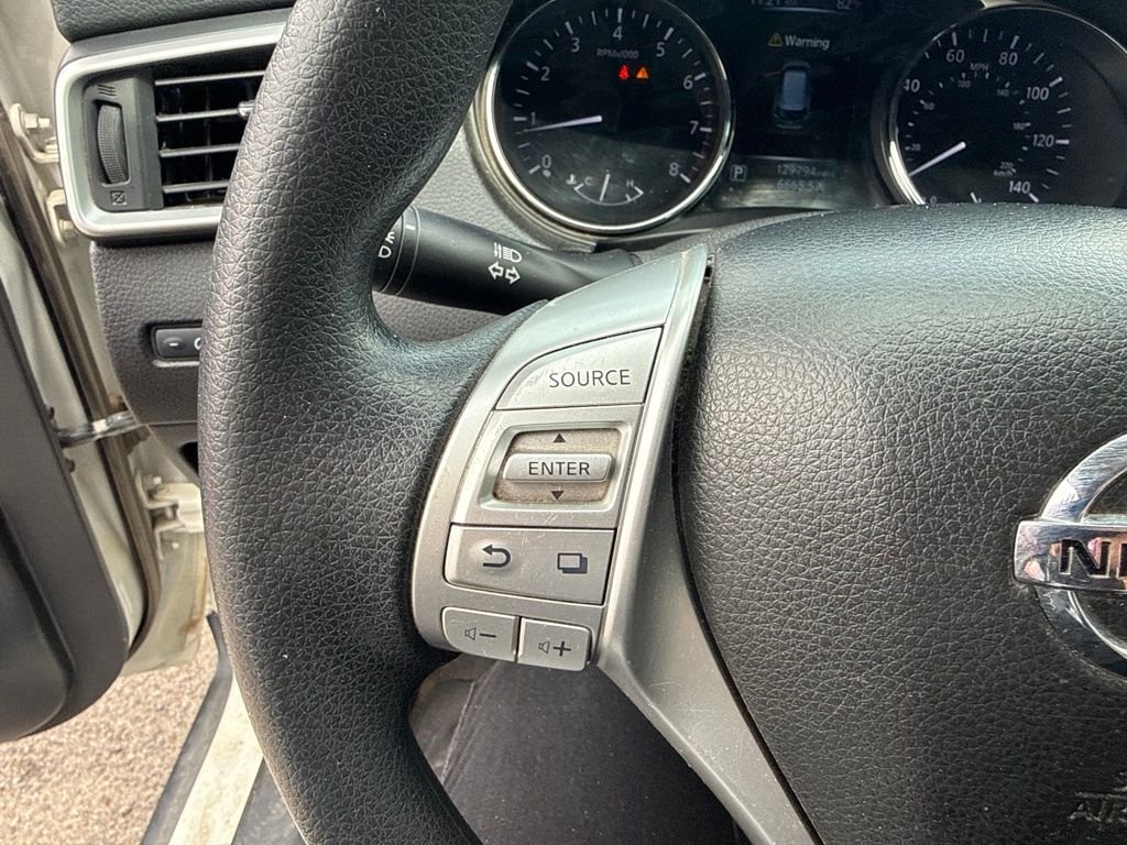 Used 2016 White Nissan S image 21