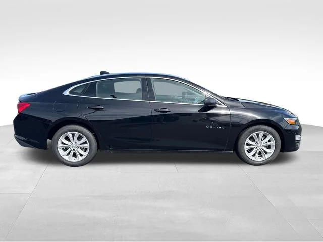Used 2025 Mosaic Black Metallic Chevrolet 1LT image 6
