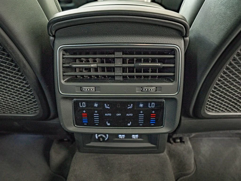 Used 2019 Florett Silver Metallic Audi 3.0T Prestige image 35