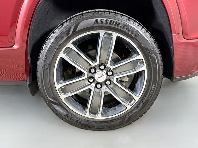 Used 2017 Red GMC Denali image 34