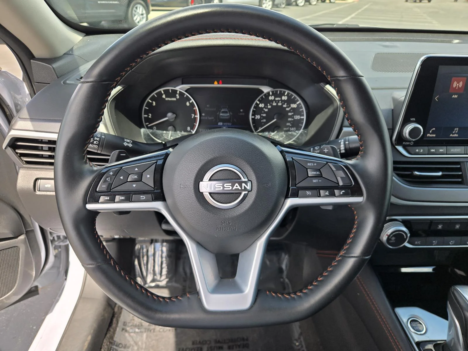 Used 2025 Gray Sky Pearl Nissan SR FWD image 17