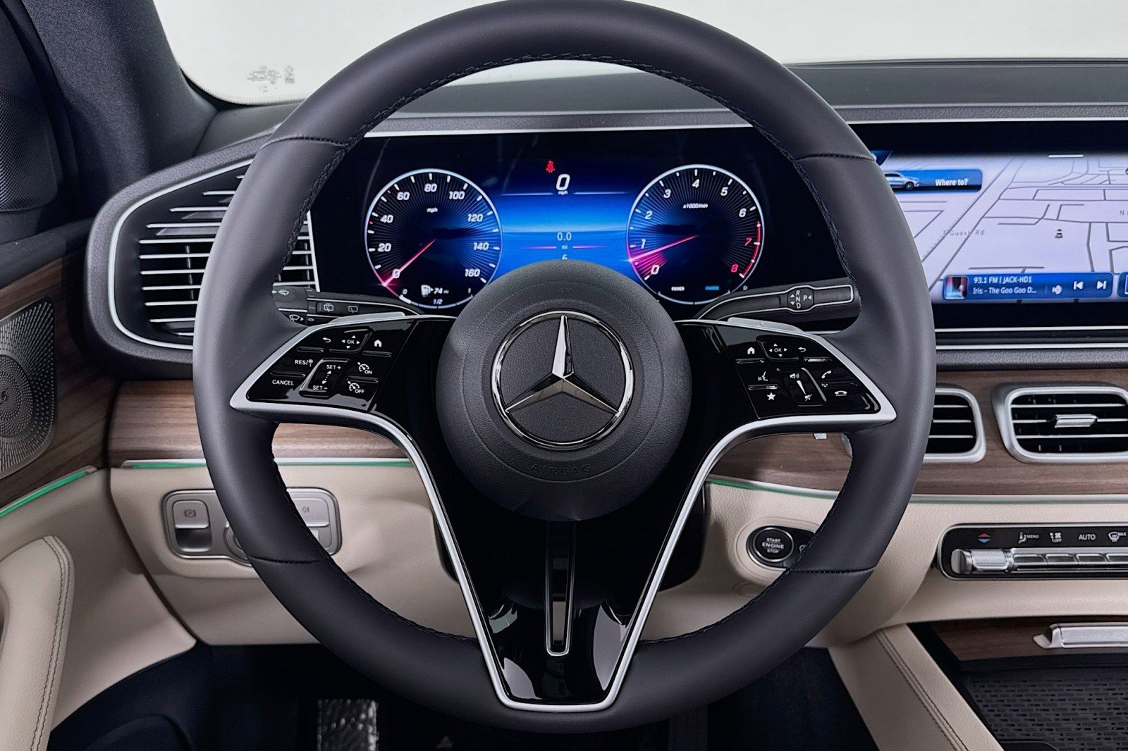 New 2026 MANUFAKTUR Moonlight White Metallic Mercedes-Benz GLE 350 SUV image 17