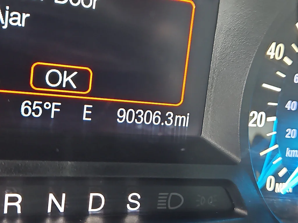 Used 2017 Magnetic Ford SEL image 25