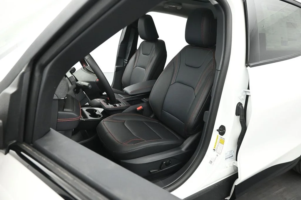 New 2026 Star White Metallic Tri-coat Ford Premium image 8