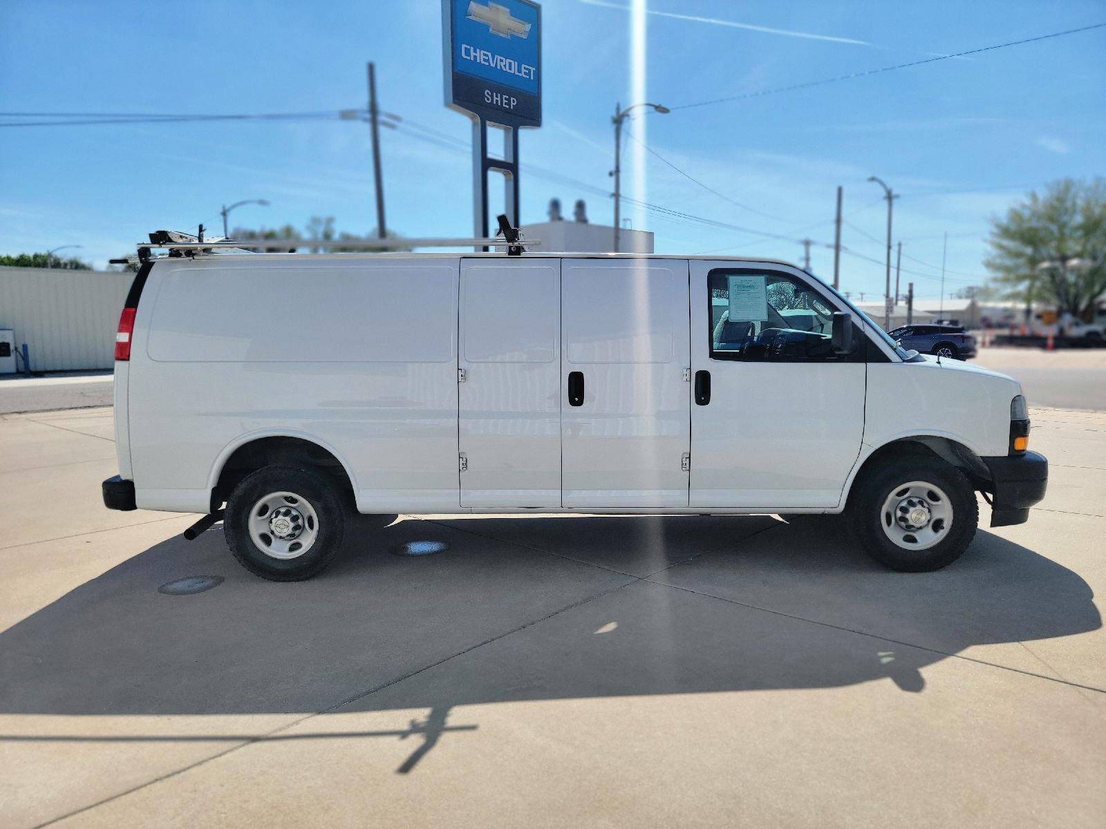 2020 Chevrolet Express Cargo Work Van - Photo 9