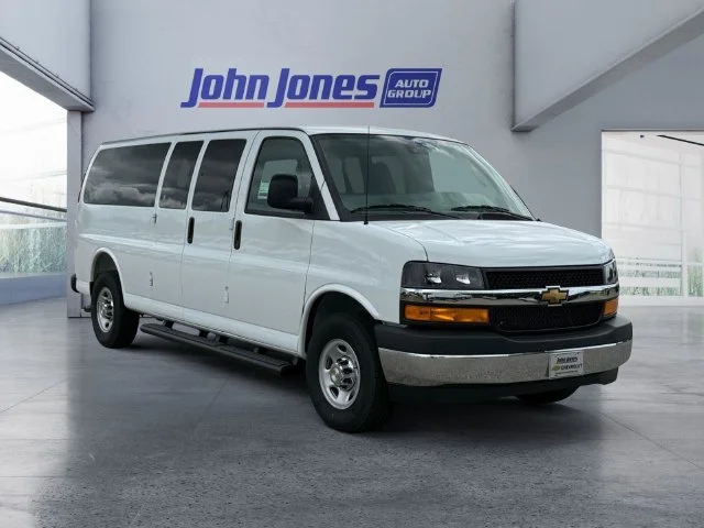 New 2026 Summit White Chevrolet 1LT image 7