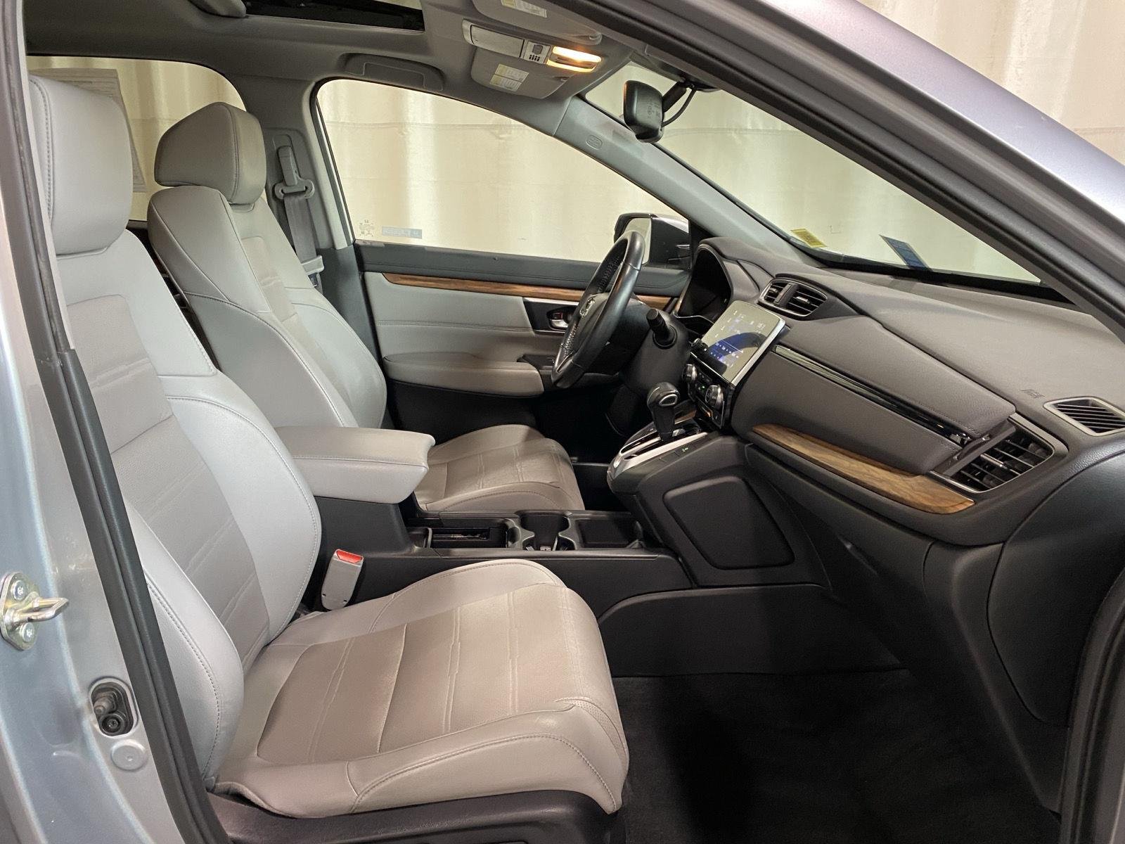 Used 2019 Lunar Silver Metallic Honda EX-L image 11