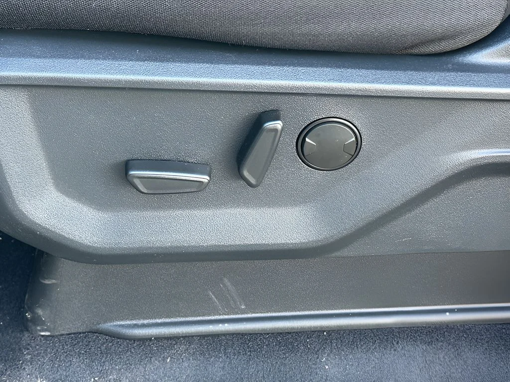 New 2026 Avalanche Ford XLT image 27