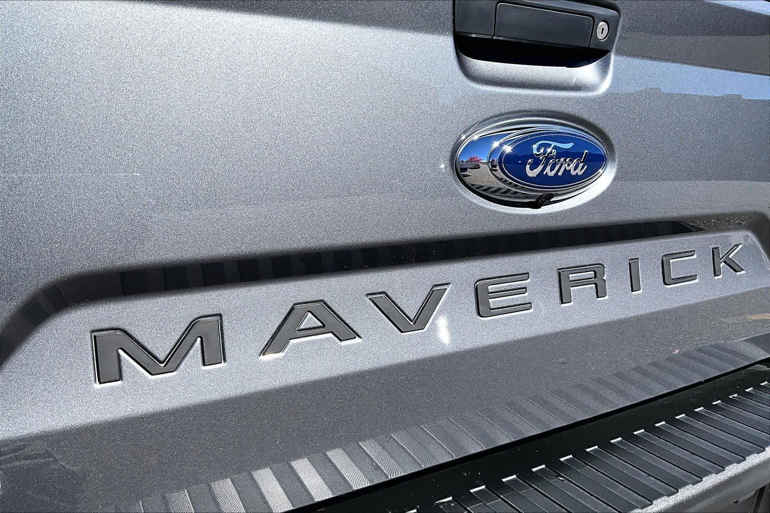 Used 2023 Carbonized Gray Metallic Ford Lariat image 32