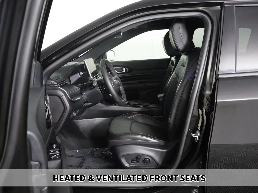 Used 2023 Black Jeep High Altitude image 8