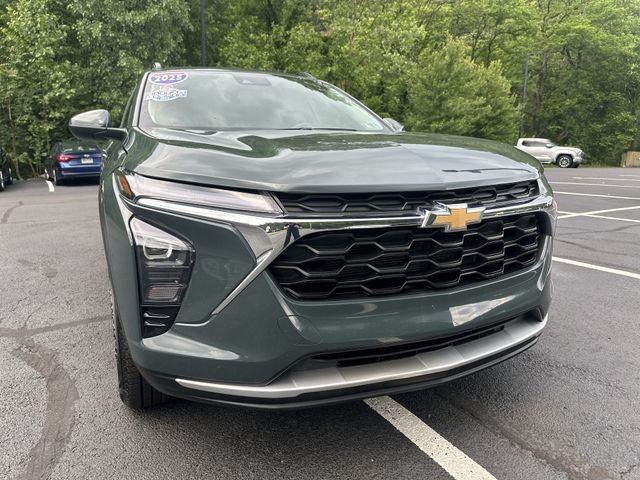 Used 2025 Gray Chevrolet LT image 12