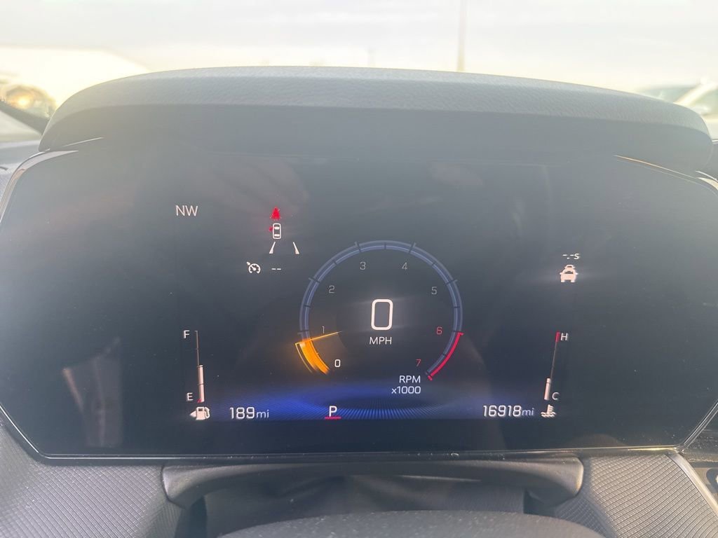 View vehicle photo 7