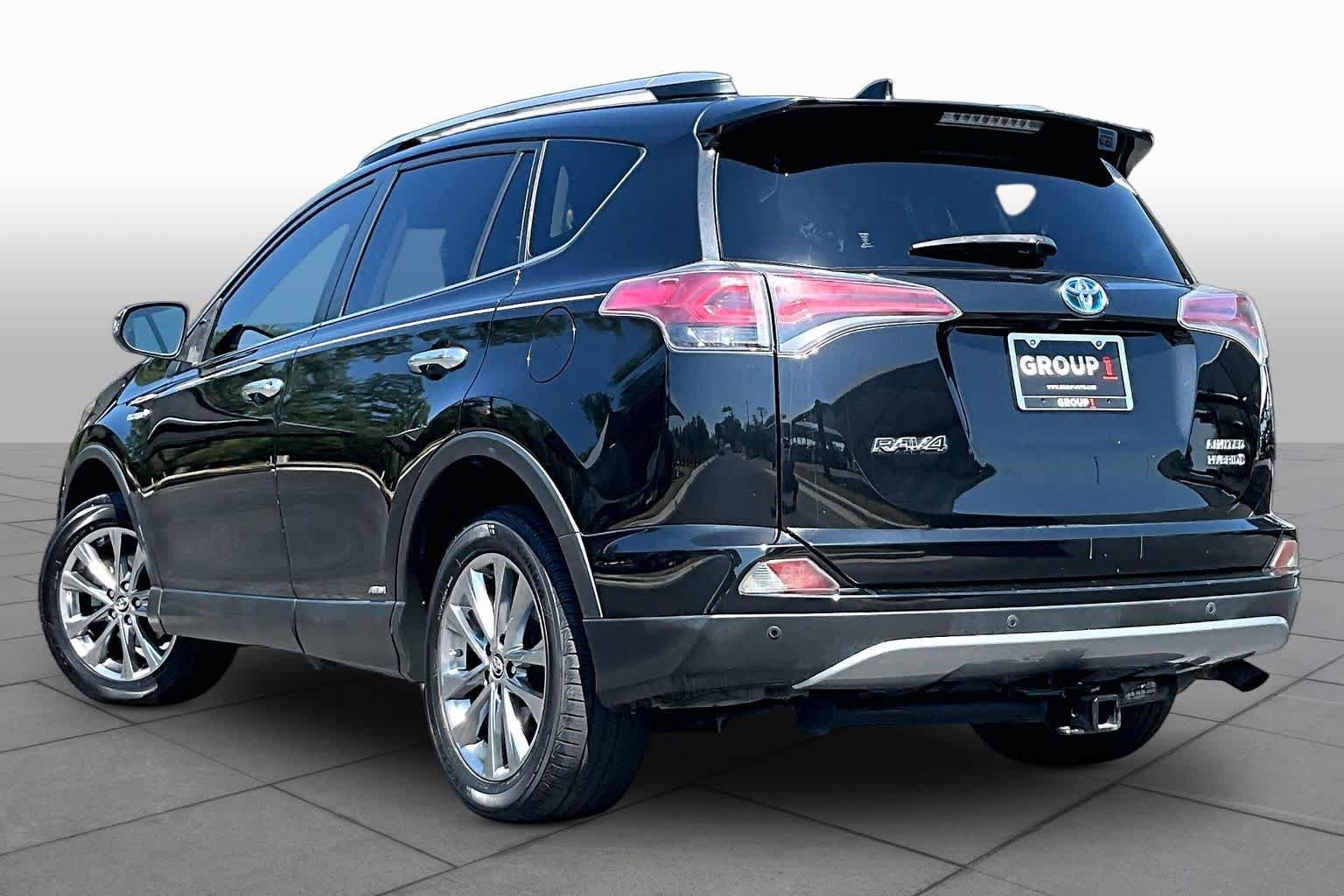 Used 2017 Black Sand Pearl Toyota Limited image 12
