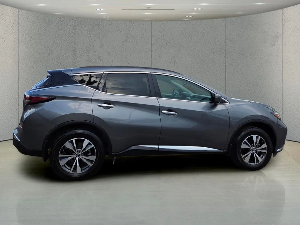 Used 2023 Gray Nissan SV image 6