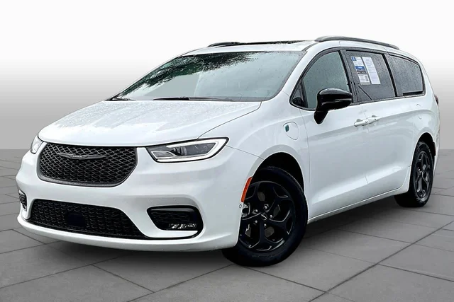 2024 Chrysler Pacifica Hybrid Premium S Appearance Pkg