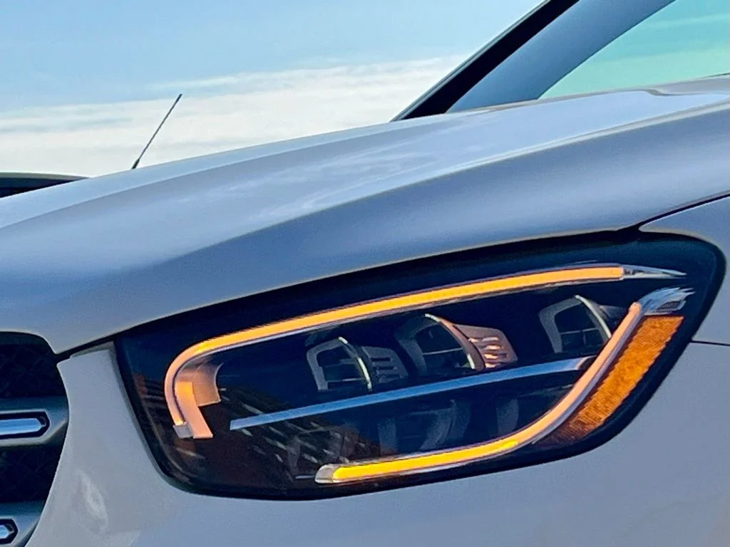 Certified Used 2022  Mercedes-Benz GLC 300 image 9