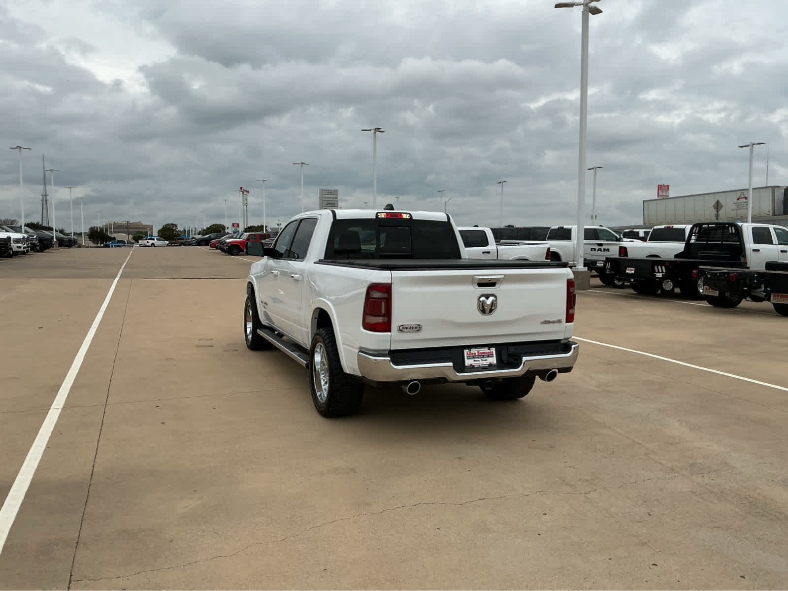 Used 2022 Bright White Clearcoat Ram Longhorn image 11