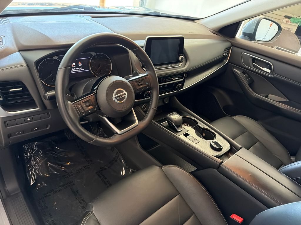 Used 2021 Boulder Gray Nissan SL image 15