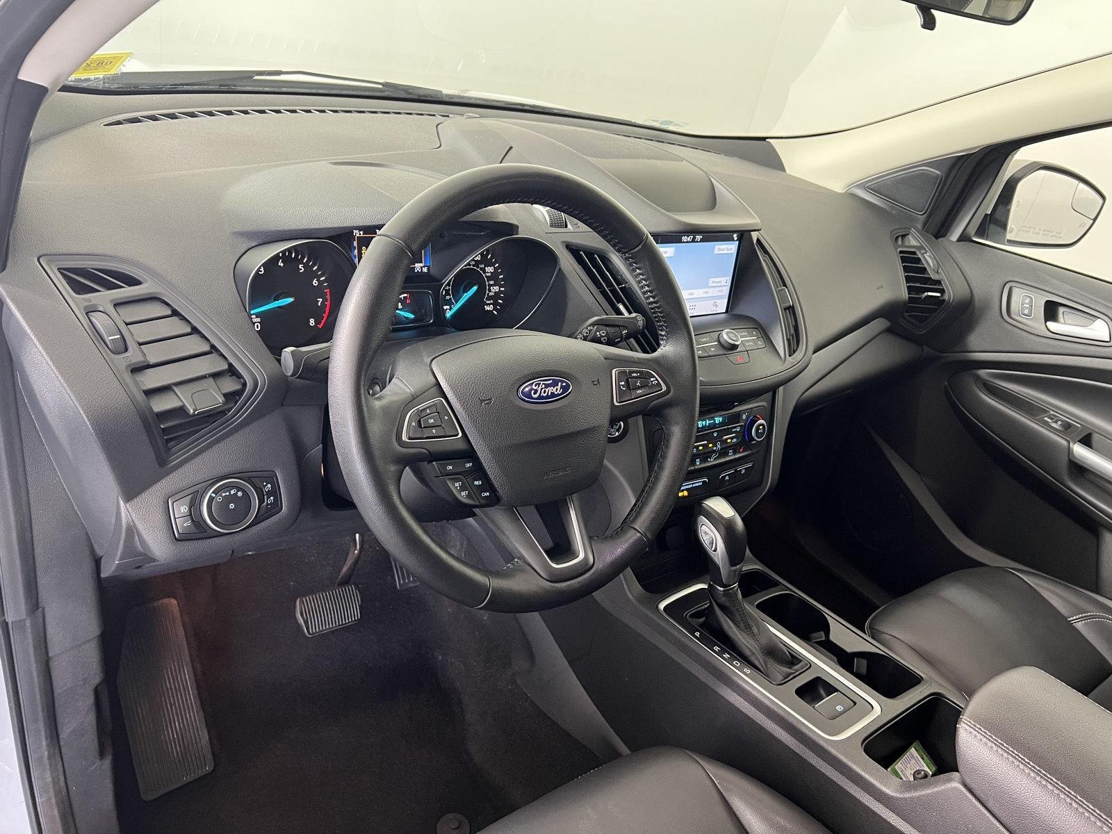 Used 2019 Oxford White Ford SEL image 5