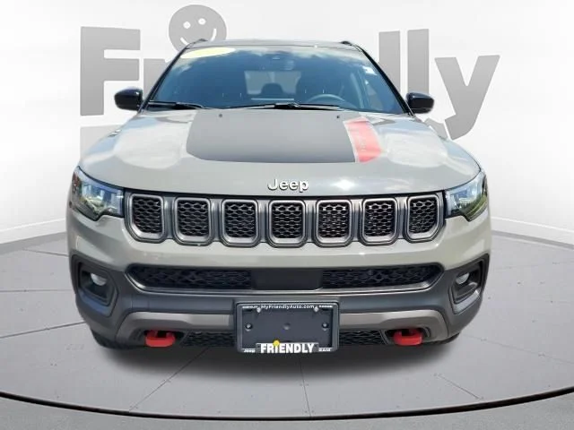 Used 2023 Gray Jeep Trailhawk image 8