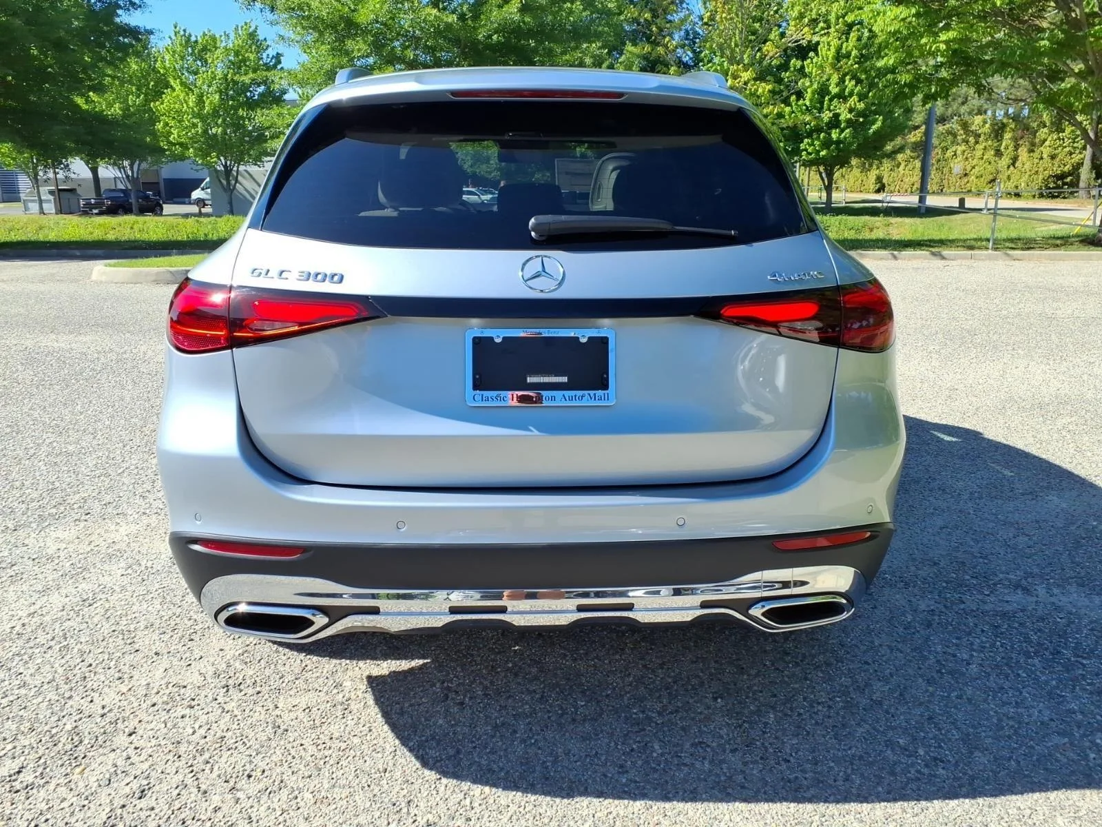 New 2026 SILVER Mercedes-Benz GLC 300 image 7