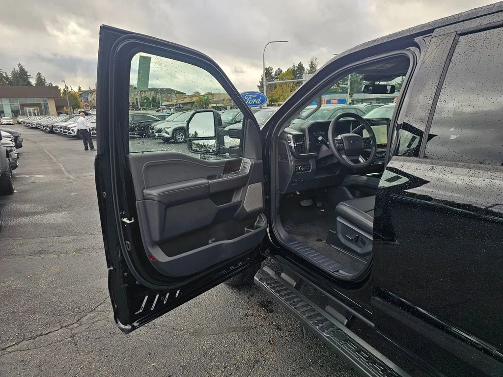 New 2026 Agate Black Metallic Ford F-250® Lariat® image 19