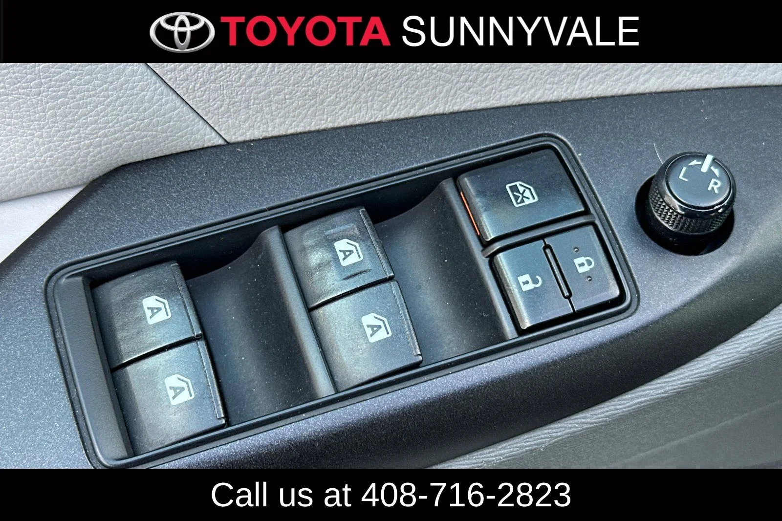 Used 2016 White Toyota LE image 17
