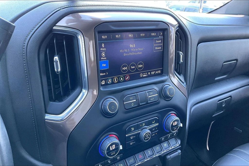 Used 2023 White Chevrolet High Country image 23