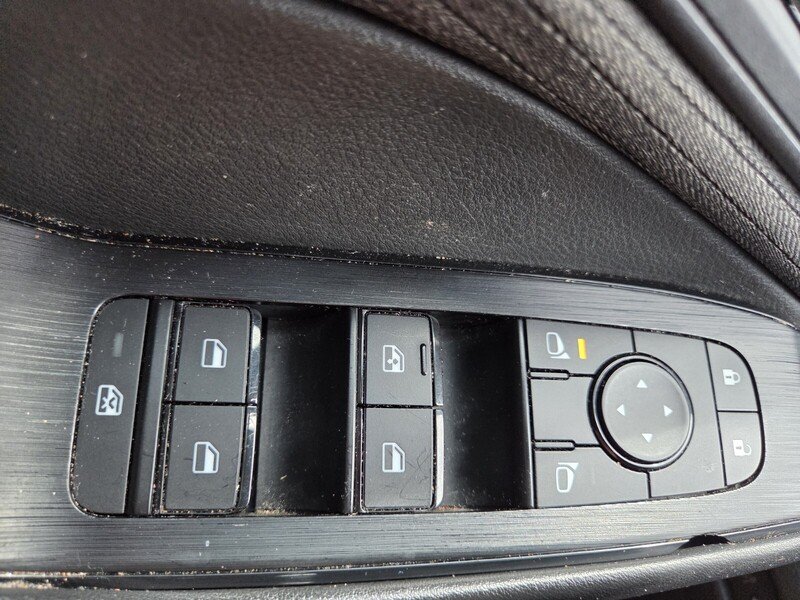 Used 2023 Black Nissan S image 17