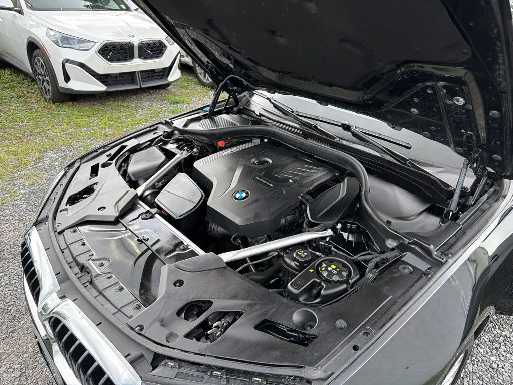 Used 2023 Black BMW 530i xDrive image 31