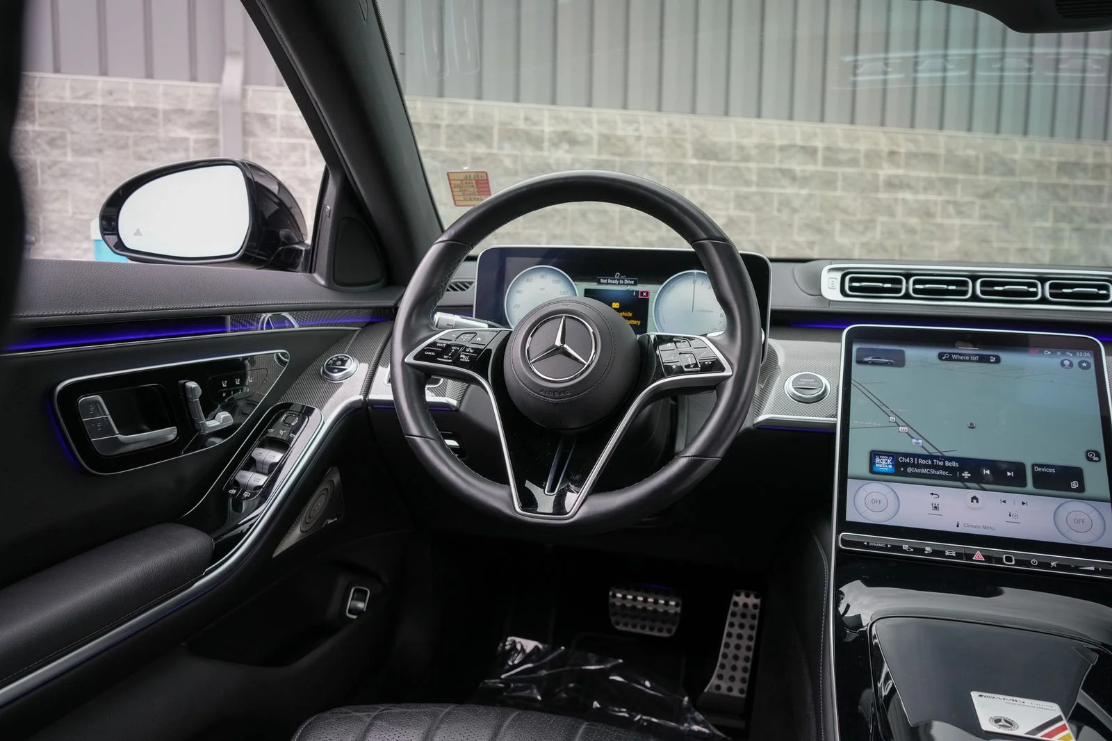 Used 2023 Black Mercedes-Benz S 580e image 35